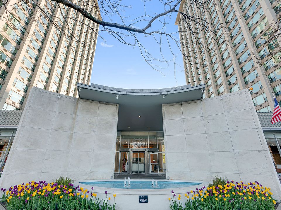 1st image of 3600 N Lake Shore Dr APT 924