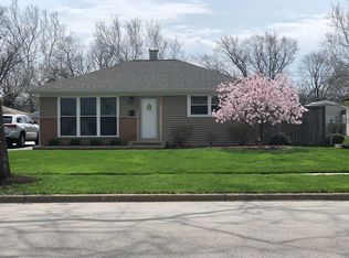 3605 Oriole Ln, Rolling Meadows, IL 60008