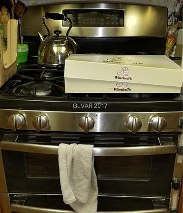 4th image of 7428 Parnell Ave