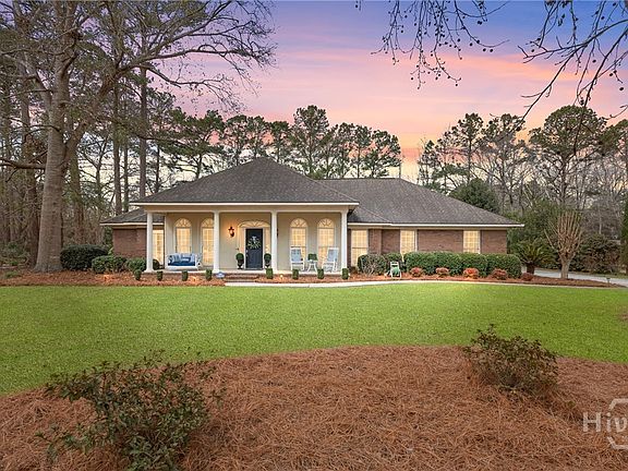 2nd image of 230 Magnolia Place