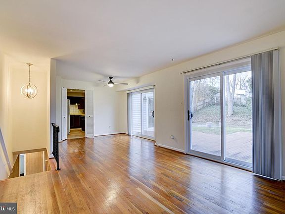 2nd image of 4608 Tipton Ln