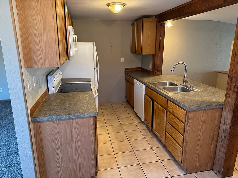 525 H St SE — Photo 12