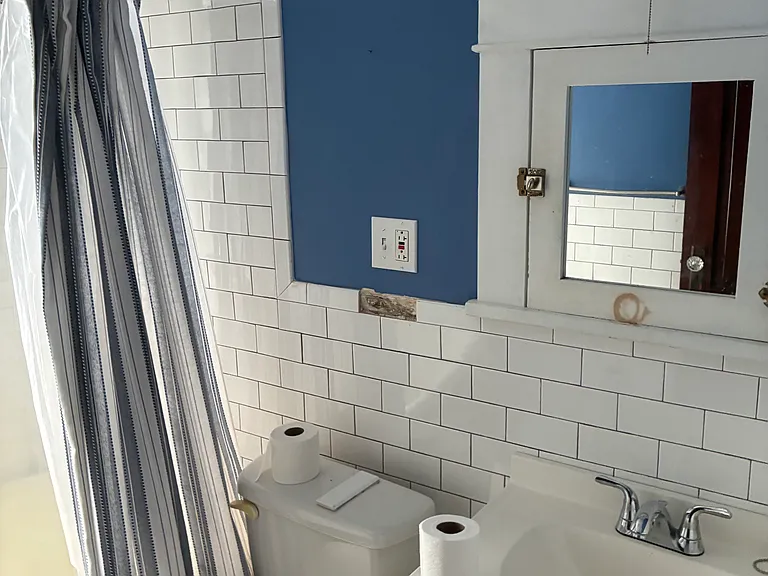652 West Ave — Photo 11