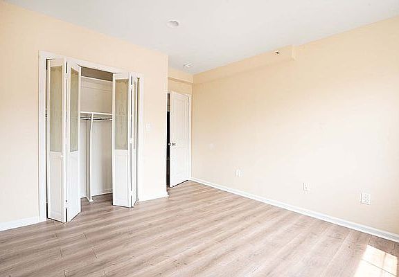 4th image of 861 Fairmount Pl APT 2A
