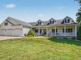 478 Oak Field Ct, Washington, MO 63090