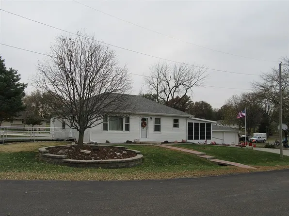 207 E Lancaster St, Filley, NE 68357
