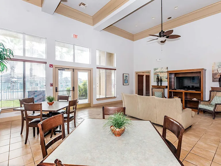 10342 River Run Blvd — Photo 13