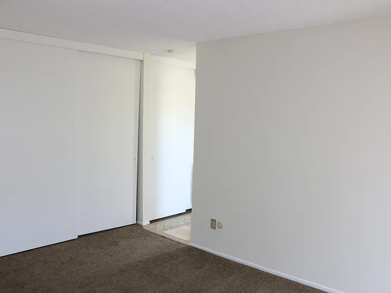 1436 Darwin Dr — Photo 9