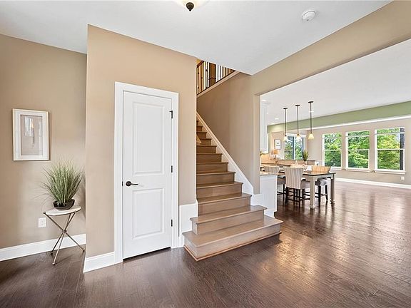 3rd image of 17589 Gates Landing Dr