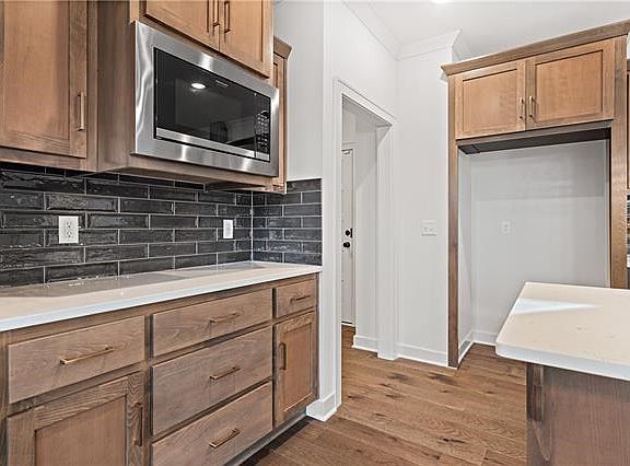 4th image of 3125 SW Arbortree Dr