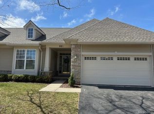 881 Stony Lake Ct, Oxford, MI 48371