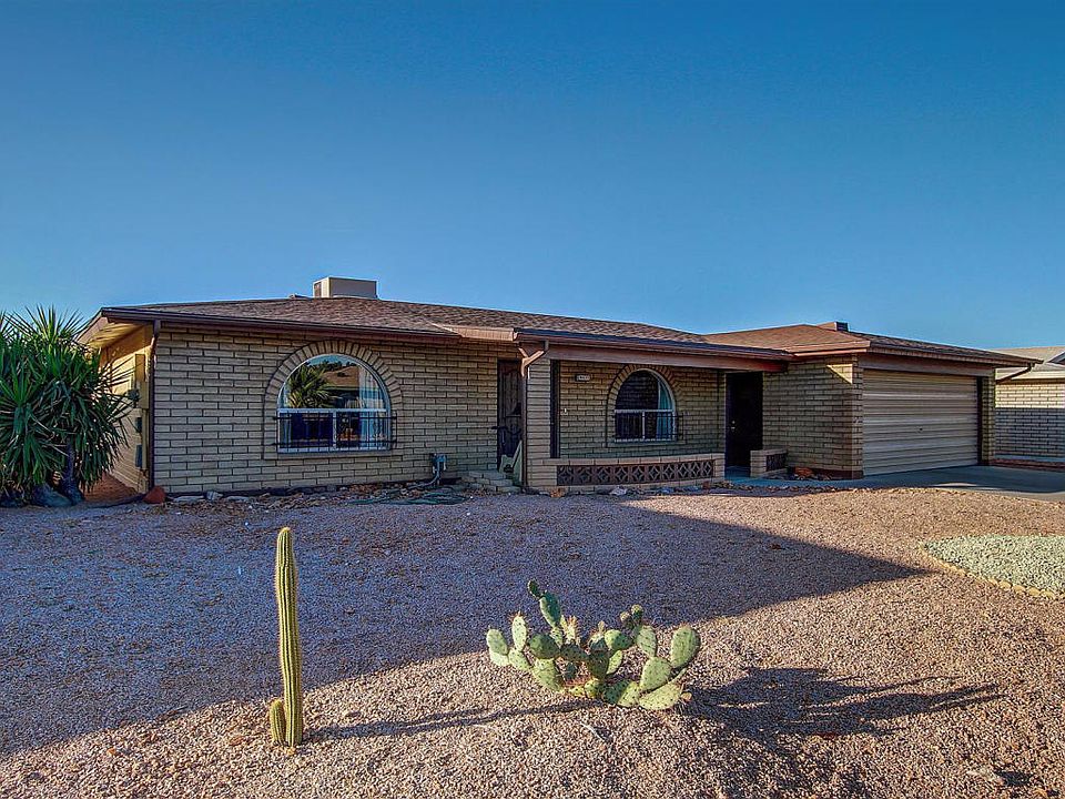 1st image of 4211 E Catalina Ave