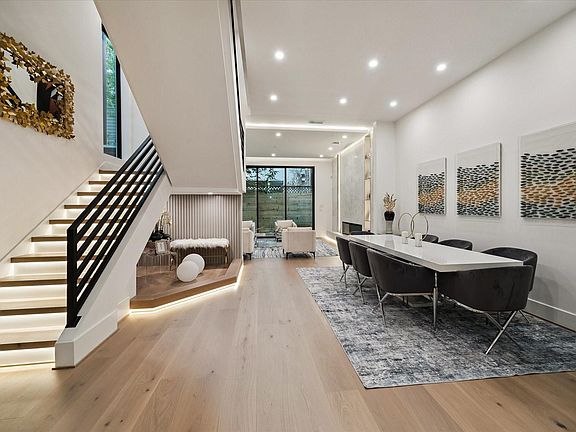 5th image of 511 W Polk St