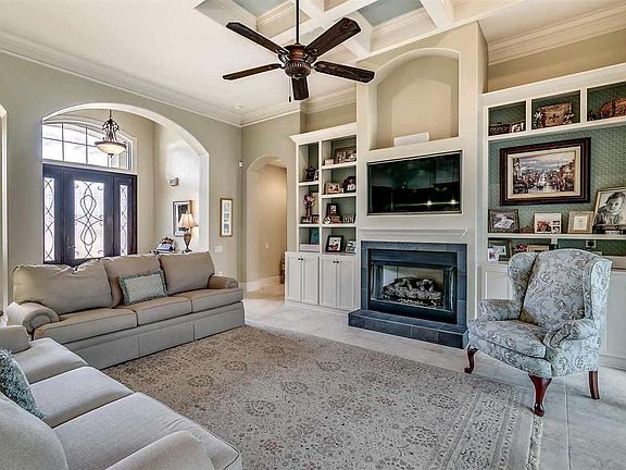 3rd image of 7320 Seville Dr