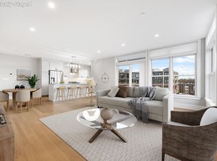 11 Oak Grove Ter #201, Quincy, MA 02169