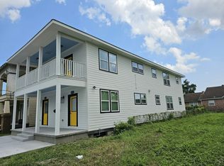 8709 Apricot St, New Orleans, LA 70118