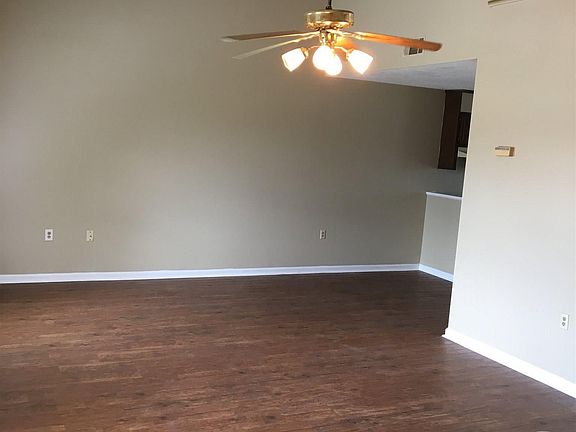 4th image of 230 Lanier Dr #696-276