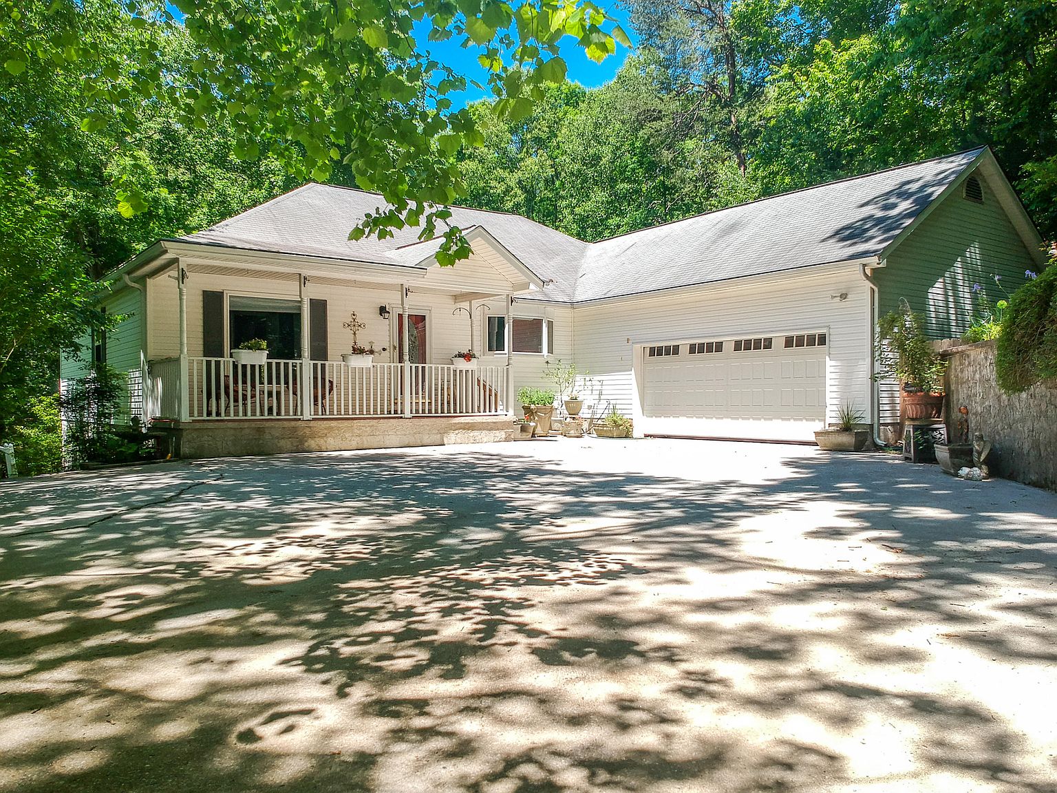 2503 Gold Point Cir S, Hixson, TN 37343 Zillow