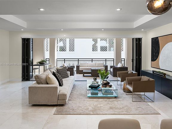 2nd image of 718 Valencia Ave #205