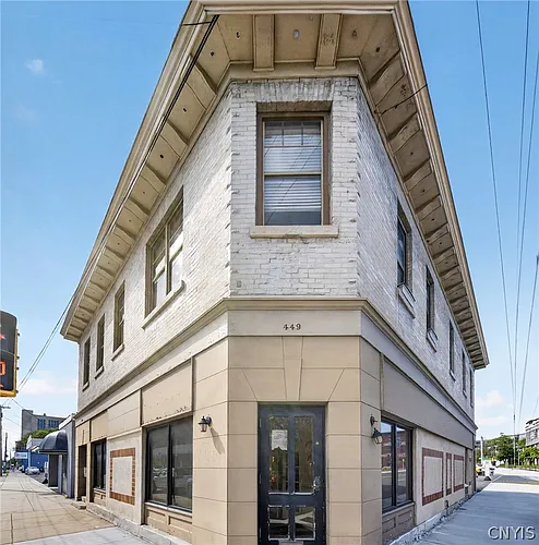 447 E Washington St Photo 1