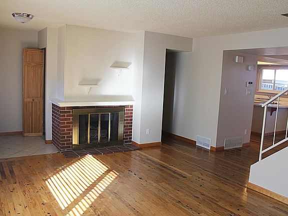 2nd image of 9284 E Nassau Ave