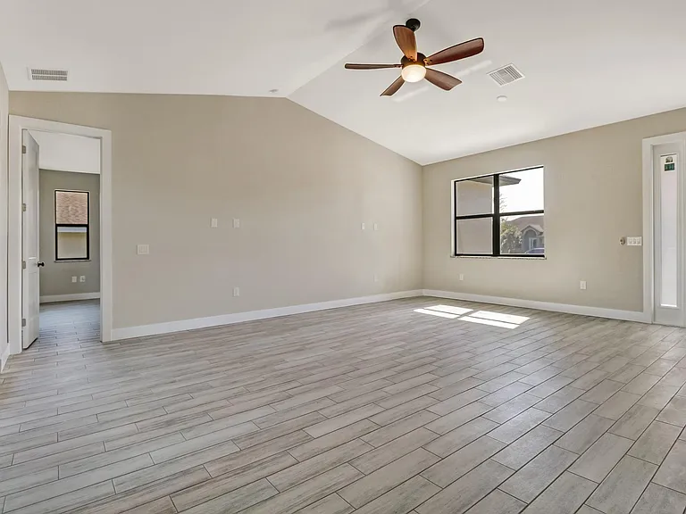 10621 Landau Ln — Photo 9