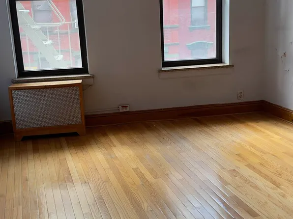 18 Mott Street image 8 of 11