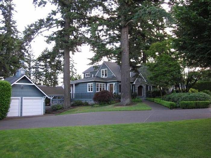2nd image of 3484 Chelan Dr