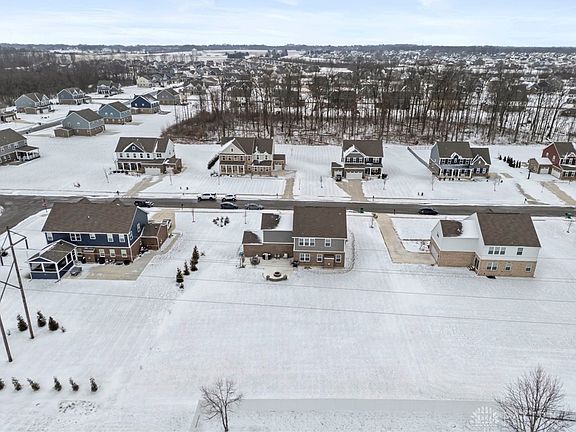 5th image of 1013 Fairwater Springs Dr