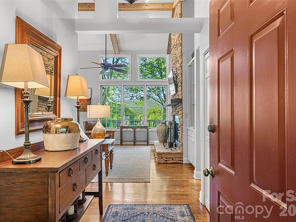 4th image of 147 Club Colony Ln