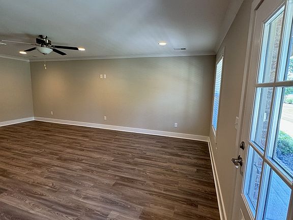 4th image of 5616 Maples Retreat Dr