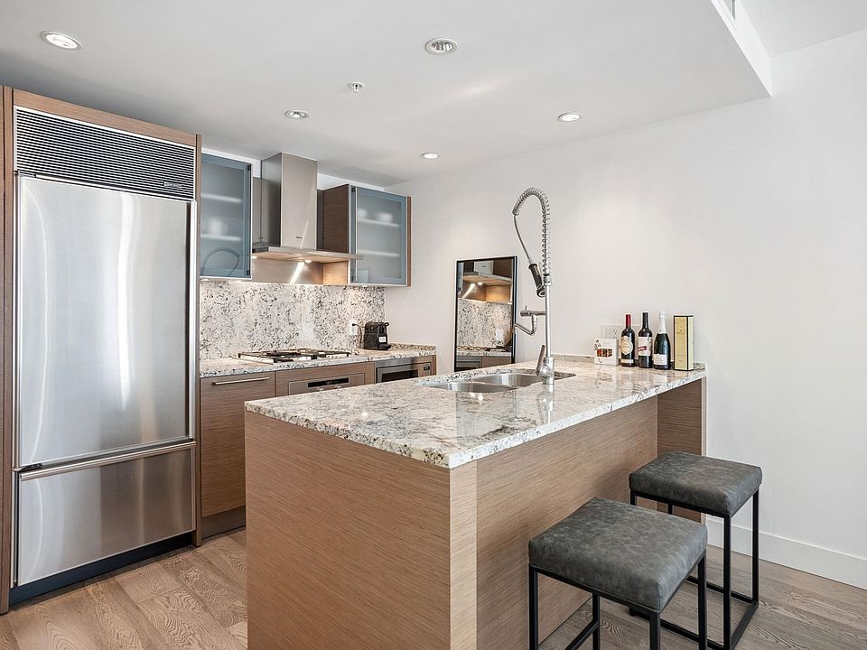 1st image of 1111 Alberni St #1804
