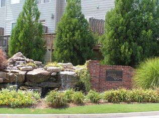 3257 Greenwood Oak Dr, Norcross, GA 30092