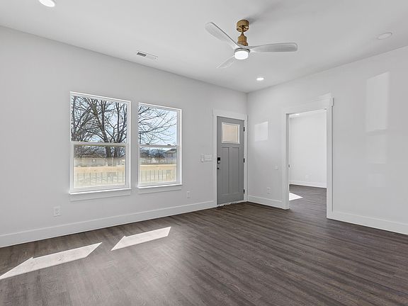 4th image of 116 Magnolia Ave