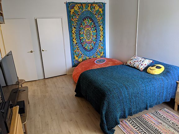 5th image of 7211 Cozycroft Ave Unit 20