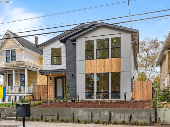 2236 SE Ankeny St #4, Portland, OR 97214