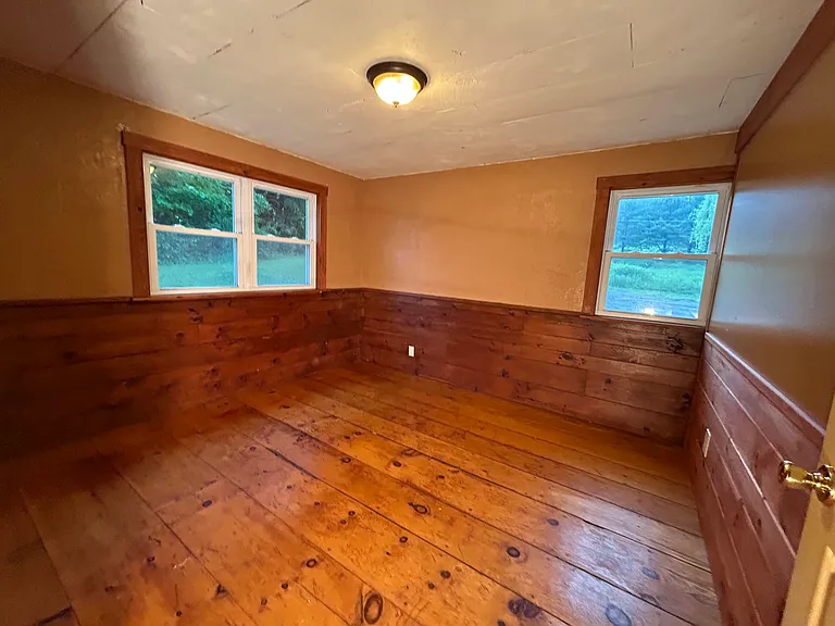 Additional bedroom #2
