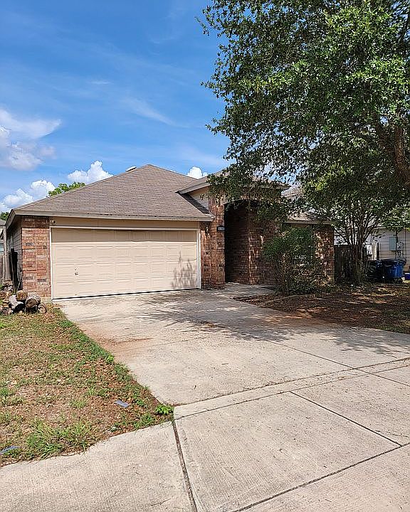 1st image of 419 Blue Spruce Dr
