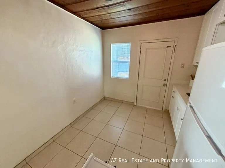 925 E Turney Ave #2 — Photo 9
