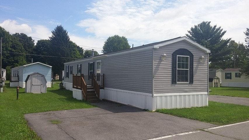 2nd image of 6656 Black Horse Pike Trlr 511