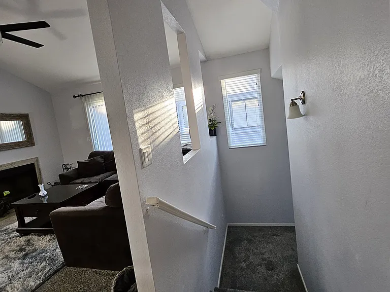 9435 N 59th Ave #3 — Photo 16
