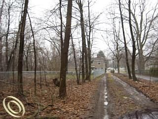 2nd image of 1131 E Huron River Dr