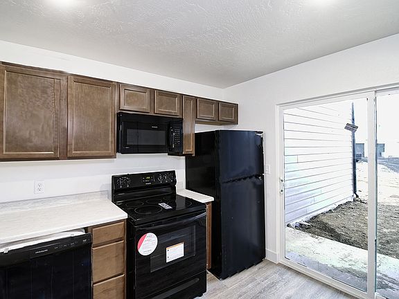 5th image of 109 Anna Ct #5E
