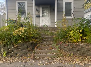 410 N B St, Fairfield, IA 52556