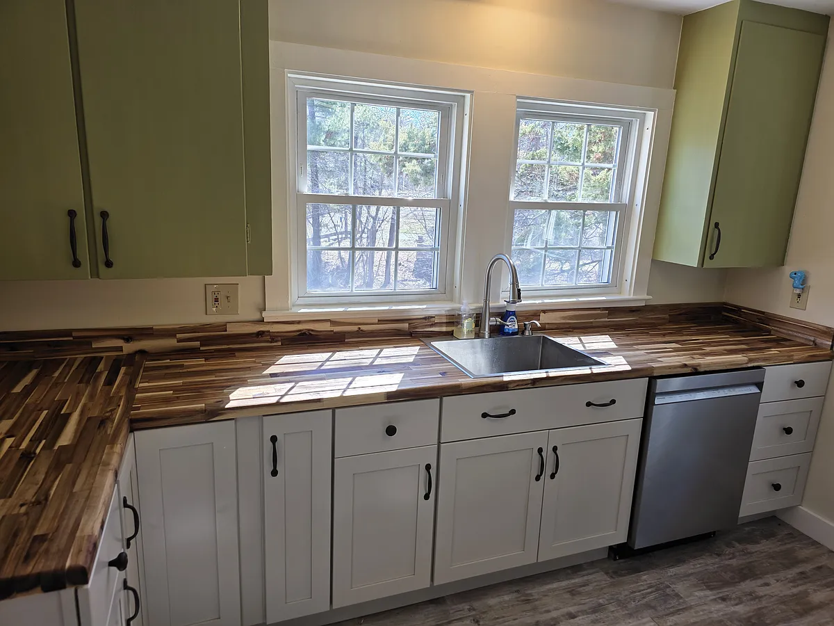 Building Photo - 127 Middleboro Rd