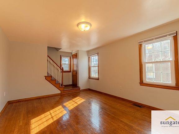 4th image of 5615 Queens Chapel Rd