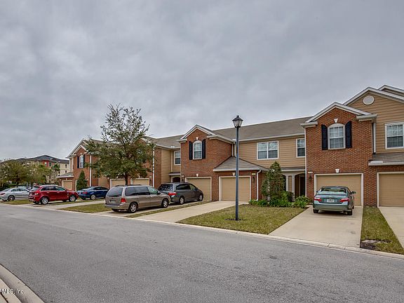 3rd image of 4113 Rosecliff Ln