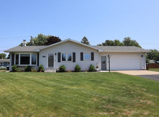 647 Winter St, Onalaska, WI 54650