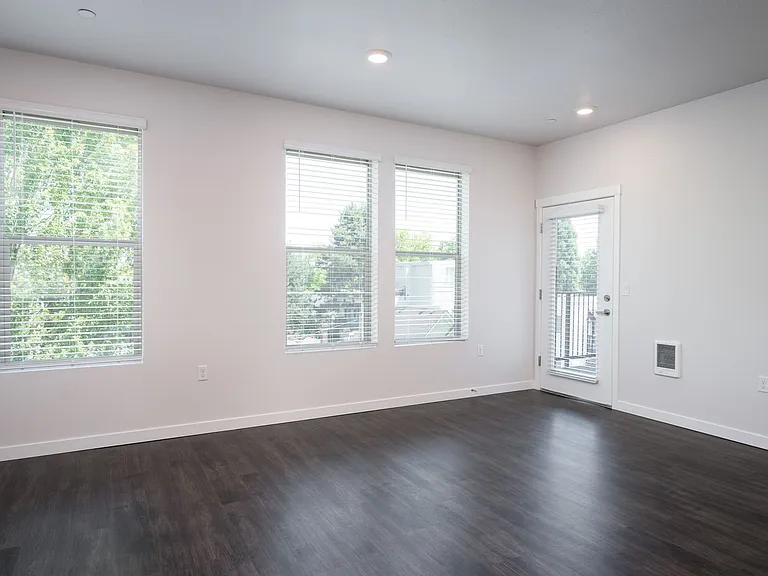 Discover Elevated Living at The Vaughn. Two Months Of Free Rent - And Free Parking! — Photo 13