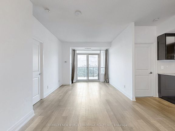 4th image of 7165 Yonge St #1906